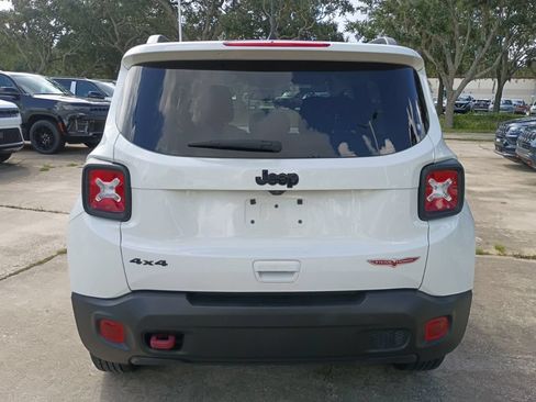 Certified 2023 Jeep Renegade Trailhawk AWD/4WD image 6