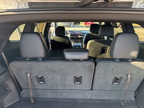 Certified 2025 Buick Enclave Preferred image 25