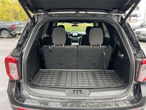 Used 2020 Ford Explorer XLT w/ Comfort Package image 24