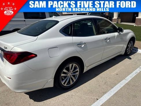 Used 2015 INFINITI Q70 3.7 AWD/4WD image 4