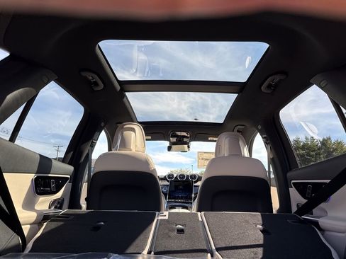 New 2026 Mercedes-Benz GLC 300 4MATIC image 31