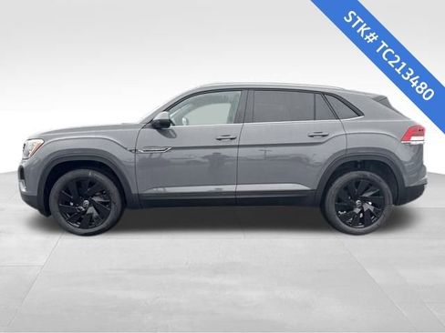 New 2026 Volkswagen Atlas Cross Sport SE image 4