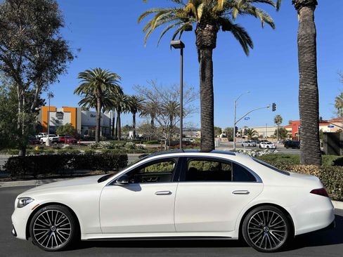 Used 2021 Mercedes-Benz S 580 4MATIC Sedan w/ AMG Line image 22