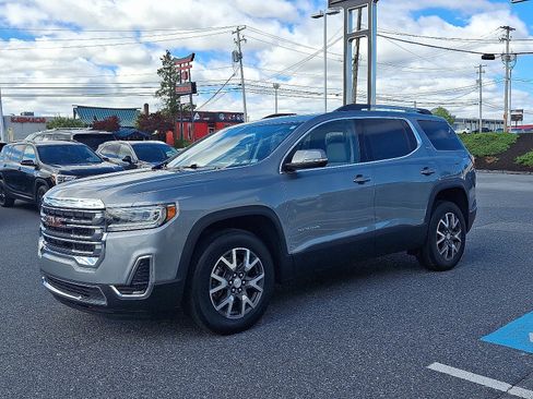 Used 2023 GMC Acadia SLE w/ Driver Convenience Package AWD/4WD image 3