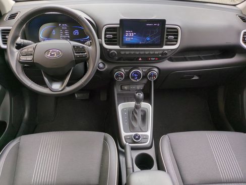 Certified 2023 Hyundai Venue Limited image 14