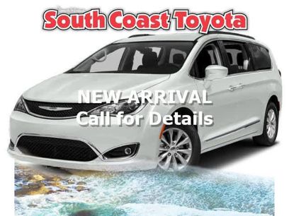 Used 2019 Chrysler Pacifica Limited w/ Advanced Safetytec Group