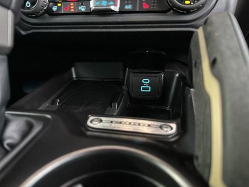 New 2025 Ford Bronco Badlands image 51