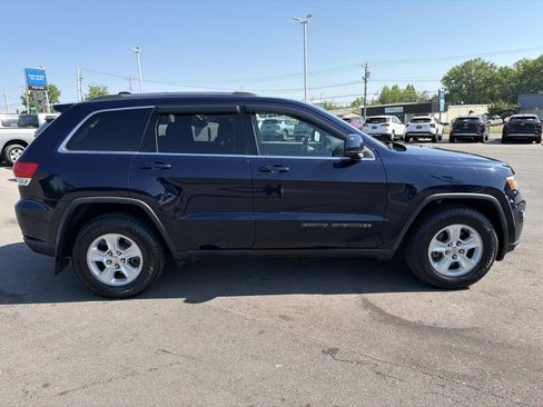 Used 2017 Jeep Grand Cherokee Laredo w/ Quick Order Package 2BE RWD image 20