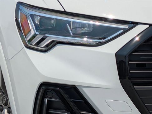 New 2025 Audi Q3 2.0T Premium image 16