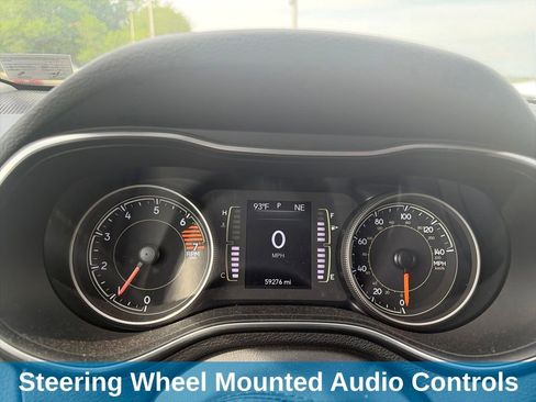 Used 2019 Jeep Cherokee Latitude w/ Cold Weather Group FWD image 20