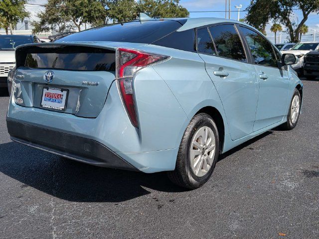 Used 2016 Toyota Prius Two FWD image 3