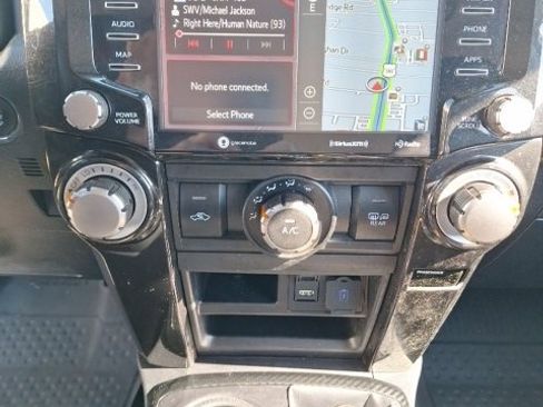 Used 2021 Toyota 4Runner Venture w/ Moonroof Package image 14