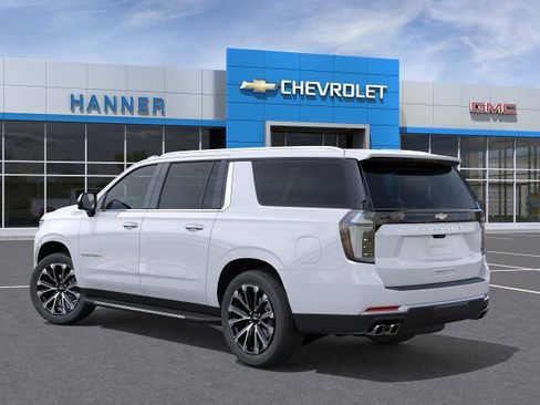New 2026 Chevrolet Suburban High Country w/ Sun And Tow Package AWD/4WD image 24