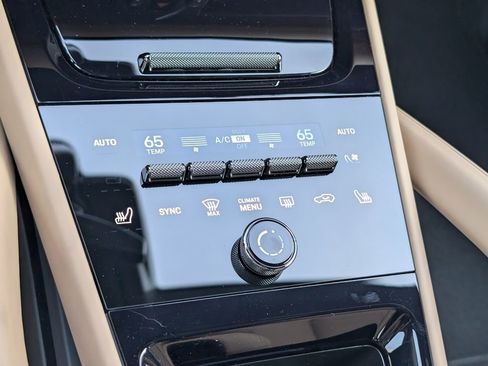 New 2026 Porsche Cayenne AWD/4WD image 18
