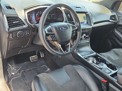 Used 2019 Ford Edge ST AWD/4WD image 13