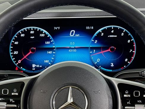 Used 2022 Mercedes-Benz GLE 350 image 18