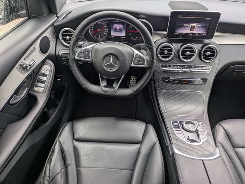 Used 2019 Mercedes-Benz GLC 300 image 18