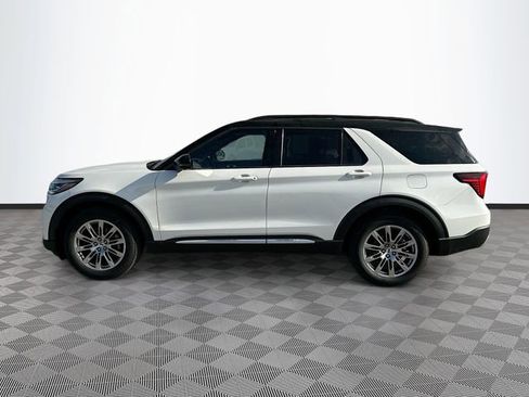 New 2026 Ford Explorer Platinum image 3