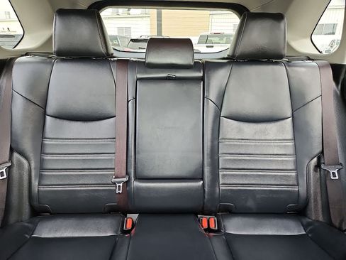 Used 2019 Toyota RAV4 XLE Premium w/ Cold Weather Package AWD/4WD image 14