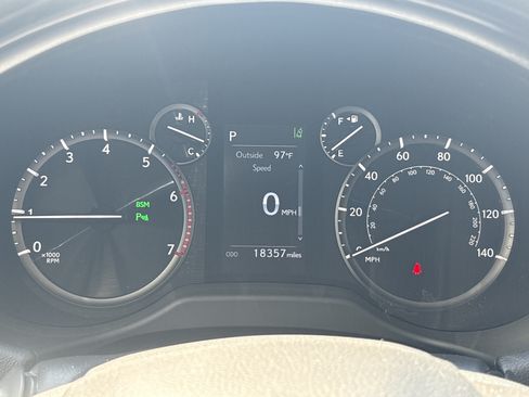 Used 2023 Lexus GX 460 Premium w/ Accessory Package AWD/4WD image 21