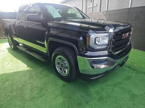 Used 2018 GMC Sierra 1500 4x4 Double Cab w/ Sierra Convenience Package image 2