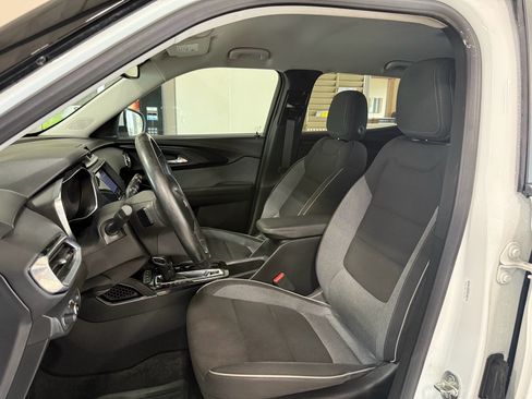 Used 2023 Chevrolet TrailBlazer LT AWD/4WD image 10