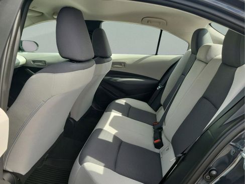 Used 2025 Toyota Corolla LE image 17