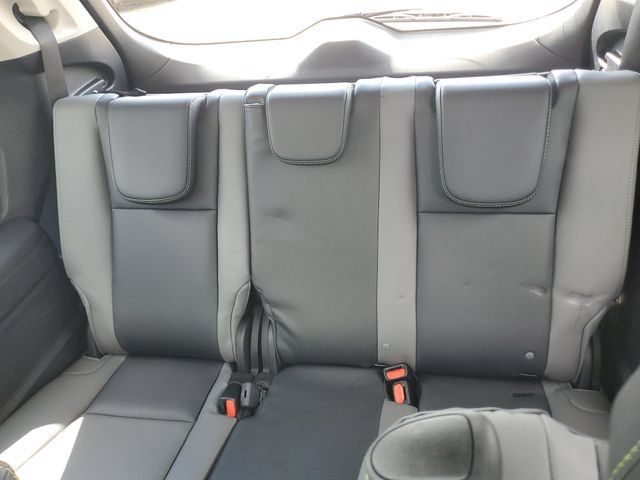 Used 2023 Subaru Ascent Onyx Edition AWD/4WD image 9