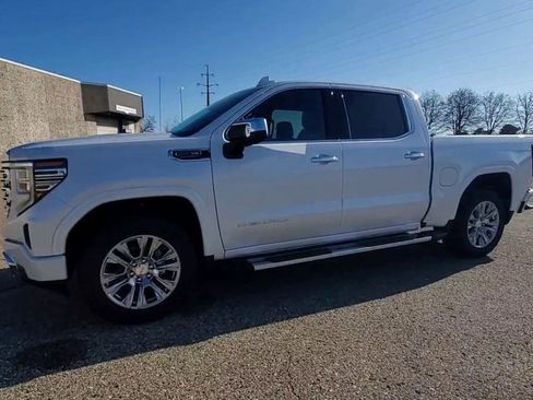 New 2024 GMC Sierra 1500 Denali w/ Technology Package image 40