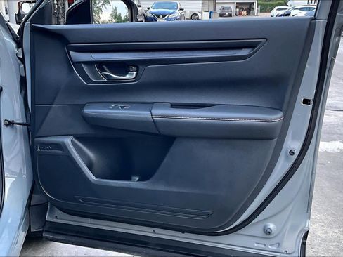 Used 2025 Honda CR-V Sport image 22