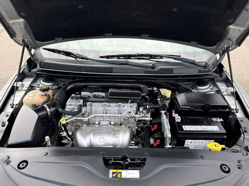 Used 2016 Chrysler 200 LX FWD image 17