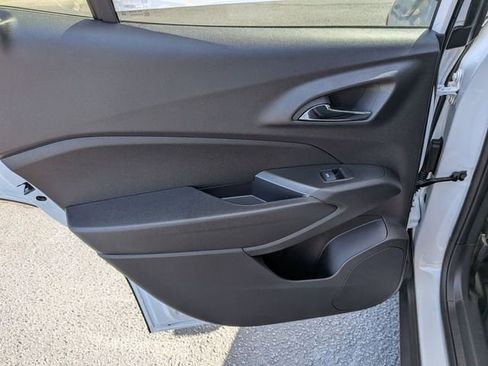 New 2026 Chevrolet Trax LT image 25