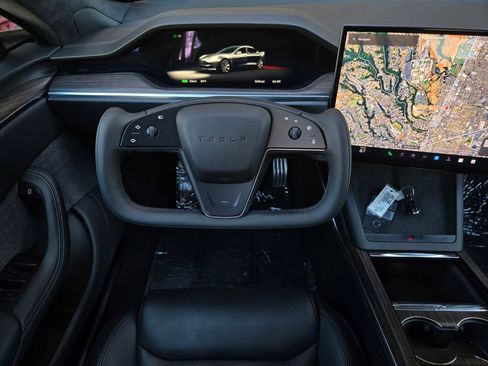 Used 2023 Tesla Model S Standard Range image 15