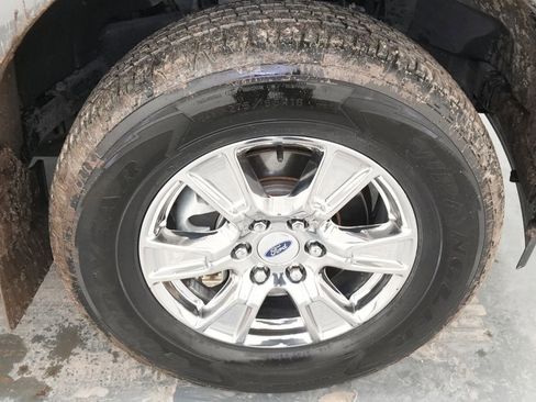 Used 2017 Ford F150 Lariat w/ Equipment Group 502A Luxury image 12