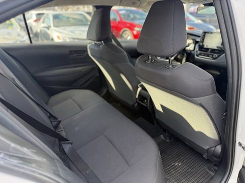 Certified 2022 Toyota Corolla LE image 16