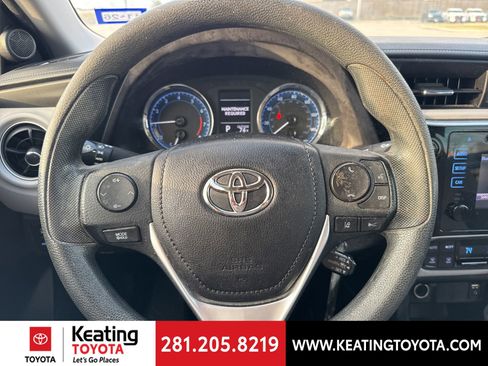 Used 2017 Toyota Corolla LE image 15
