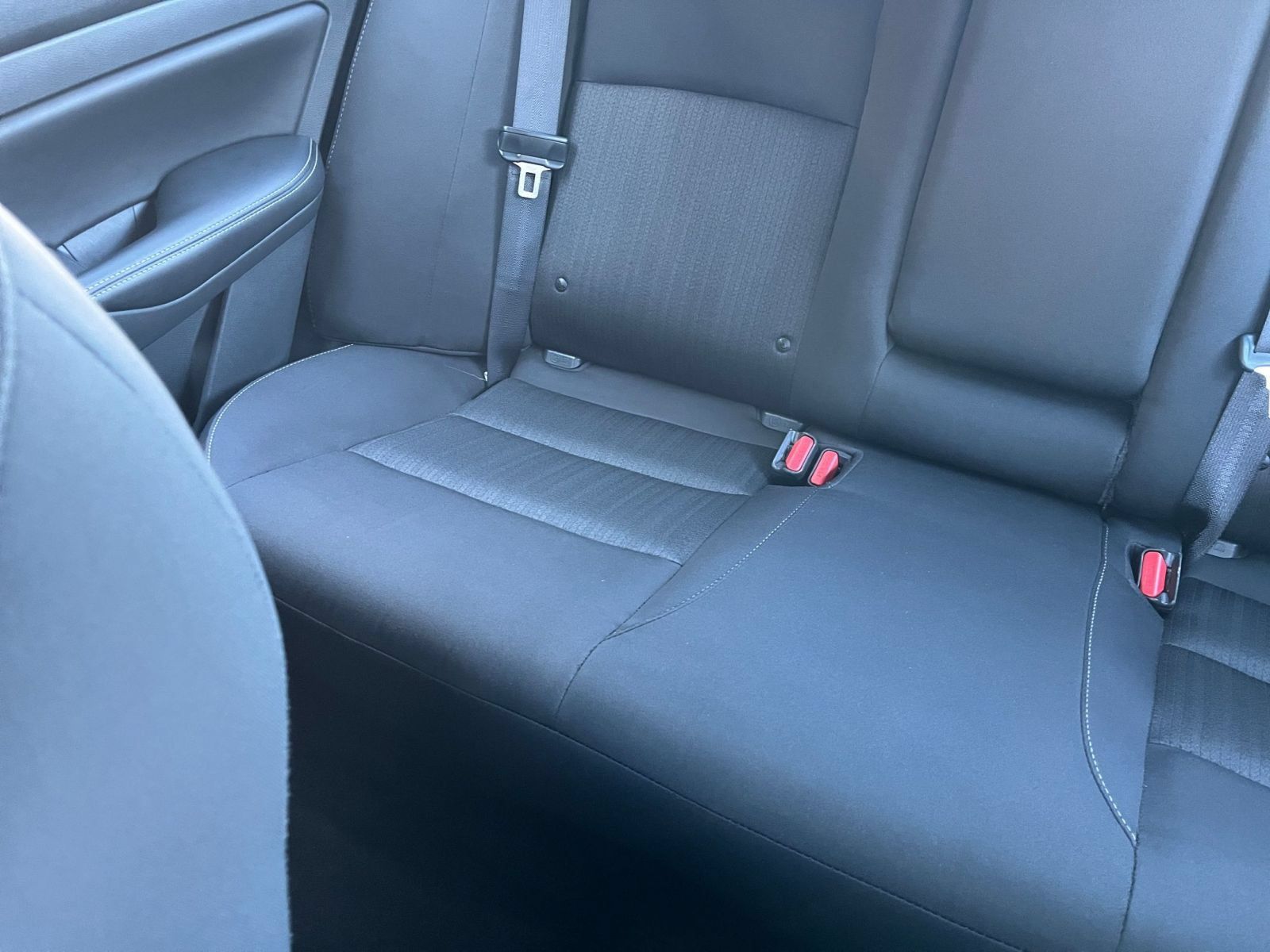 Used 2025 Nissan Altima 2.5 SV FWD image 39