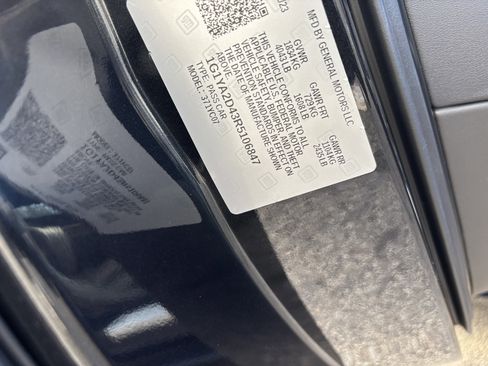 Used 2024 Chevrolet Corvette Stingray Coupe w/ Z51 Performance Package image 33