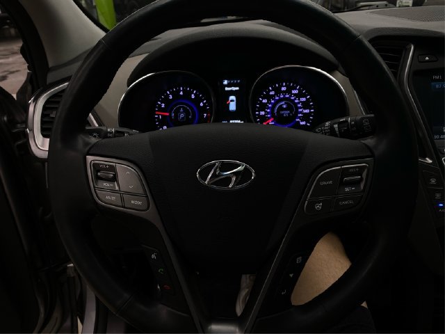 Used 2014 Hyundai Santa Fe GLS AWD/4WD image 23