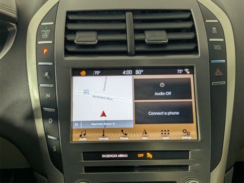 Used 2017 Lincoln MKZ Reserve image 18