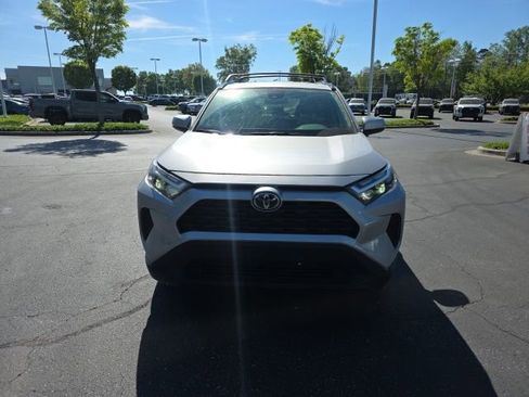 Used 2025 Toyota RAV4 XLE image 4