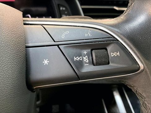 Used 2023 Audi Q7 3.0T Premium w/ Convenience Package AWD/4WD image 15
