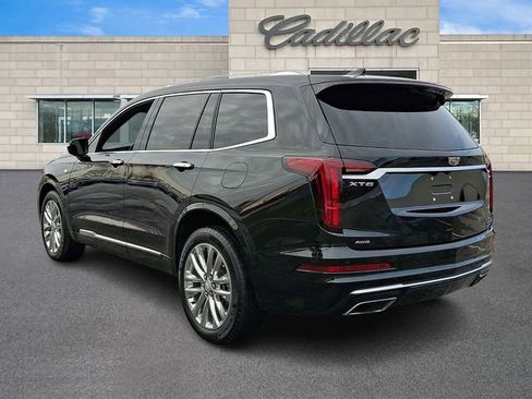 Used 2023 Cadillac XT6 Premium Luxury w/ Technology Package image 4