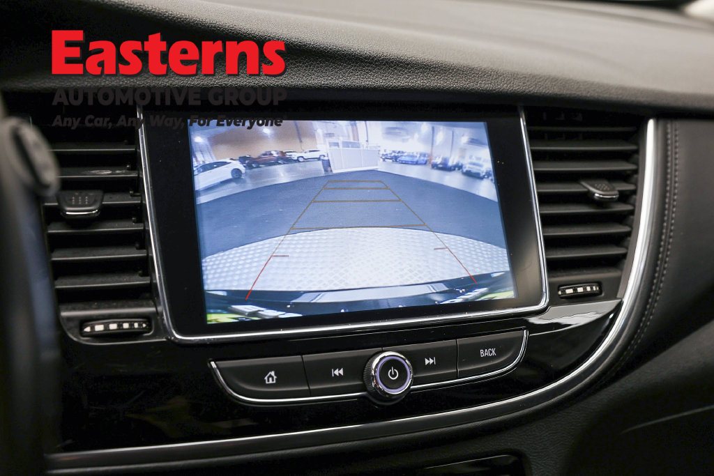 Used 2021 Buick Encore Preferred w/ Safety Package FWD image 22