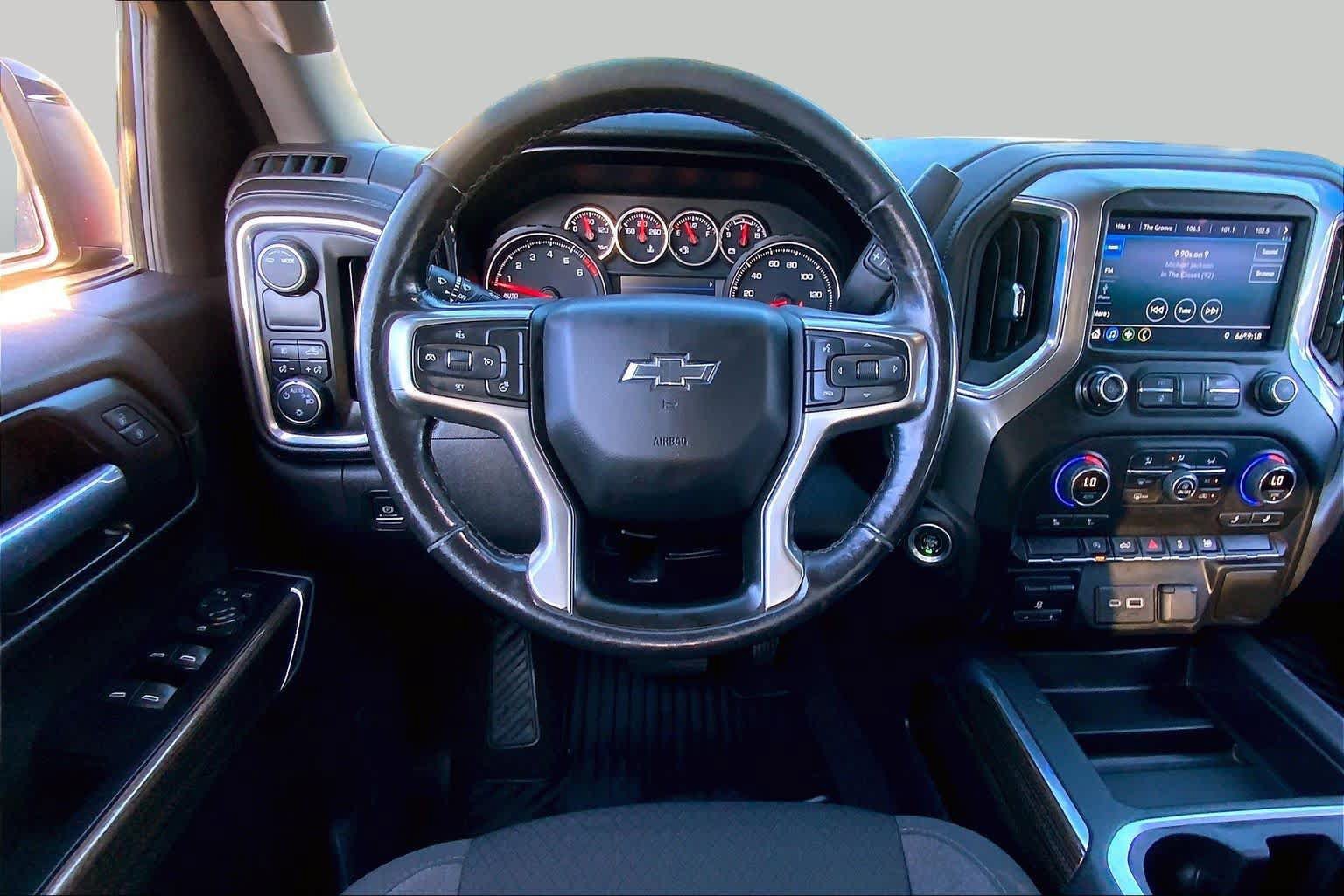 Used 2021 Chevrolet Silverado 1500 RST RWD image 5