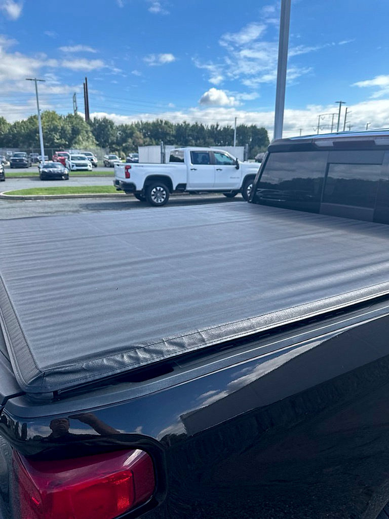 Used 2019 Chevrolet Silverado 1500 High Country w/ Safety Package II AWD/4WD image 10