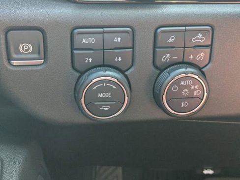 New 2025 Chevrolet Silverado 1500 High Country w/ High Country Premium Package AWD/4WD image 28