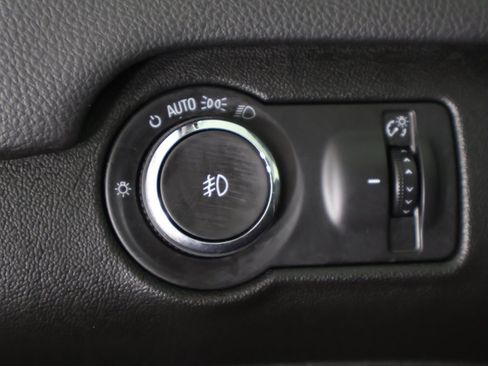 Used 2015 Buick Regal image 38