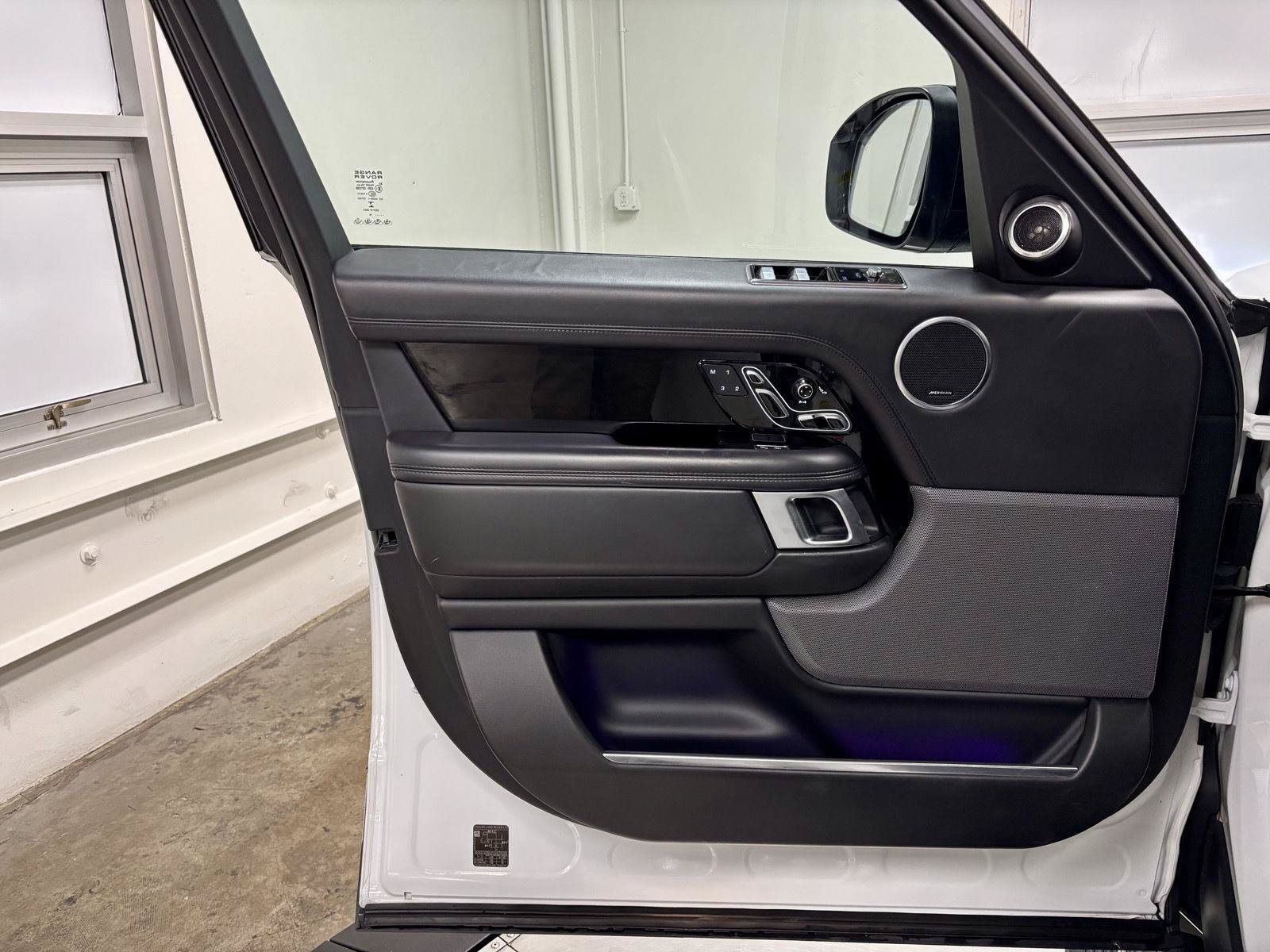 Used 2019 Land Rover Range Rover Autobiography AWD/4WD image 14