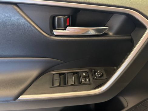 Used 2024 Toyota RAV4 XLE AWD/4WD image 18